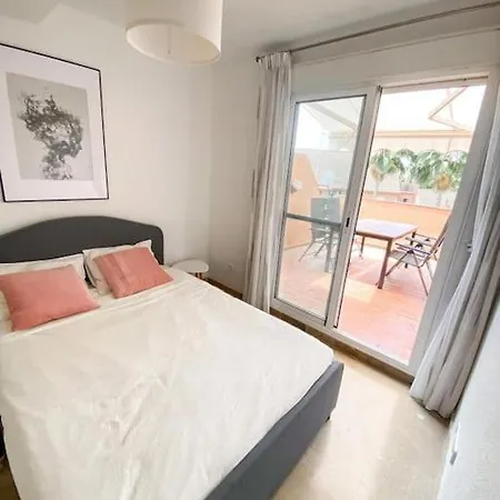 Spectacular Penthouse Paraiso De La Bahia, 500 M From The Beautiful Beach Bahia de Casares